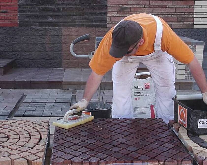 Quick-mix PFH Раствор для заполнения швов брусчатки Quick-mix PFH Раствор для заполнения швов брусчатки